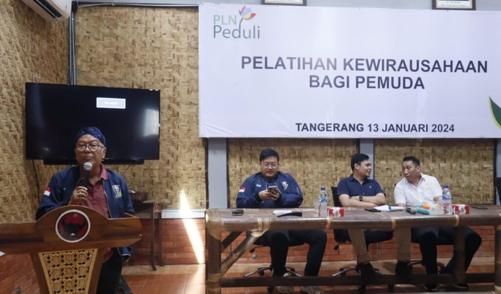 Anggota Komisi VI DPR RI, Ananta Wahana mendorong generasi muda di Tangerang memiliki usaha sendiri (berwirausaha).